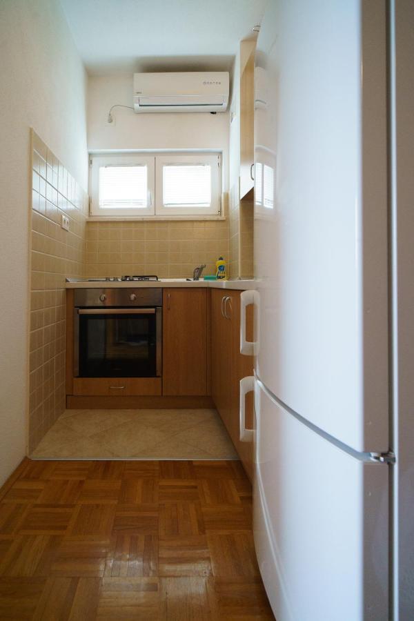 Apartment “Bel Ponte” Комарна Екстер'єр фото