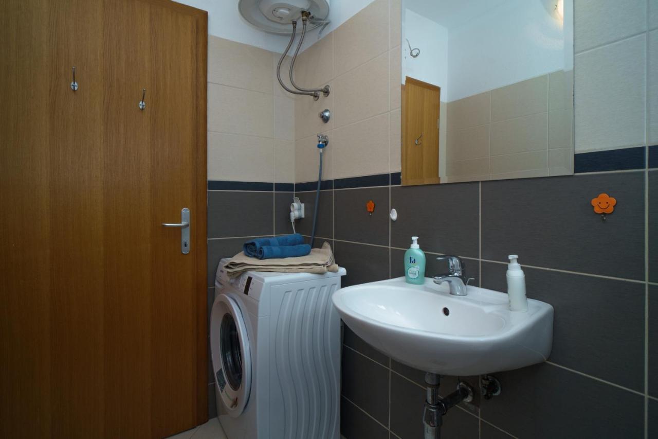 Apartment “Bel Ponte” Комарна Екстер'єр фото