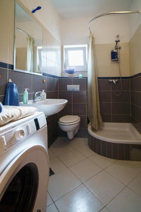 Apartment “Bel Ponte” Комарна Екстер'єр фото